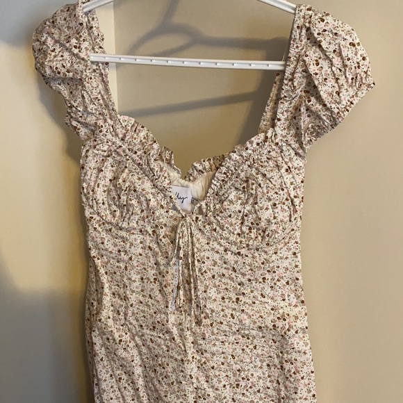 SOLD Princess Polly Floral Dress - Picture 1 of 2